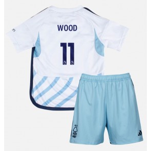 Nottingham Forest Chris Wood #11 Replika Babytøj Udebanesæt Børn 2023-24 Kortærmet (+ Korte bukser)